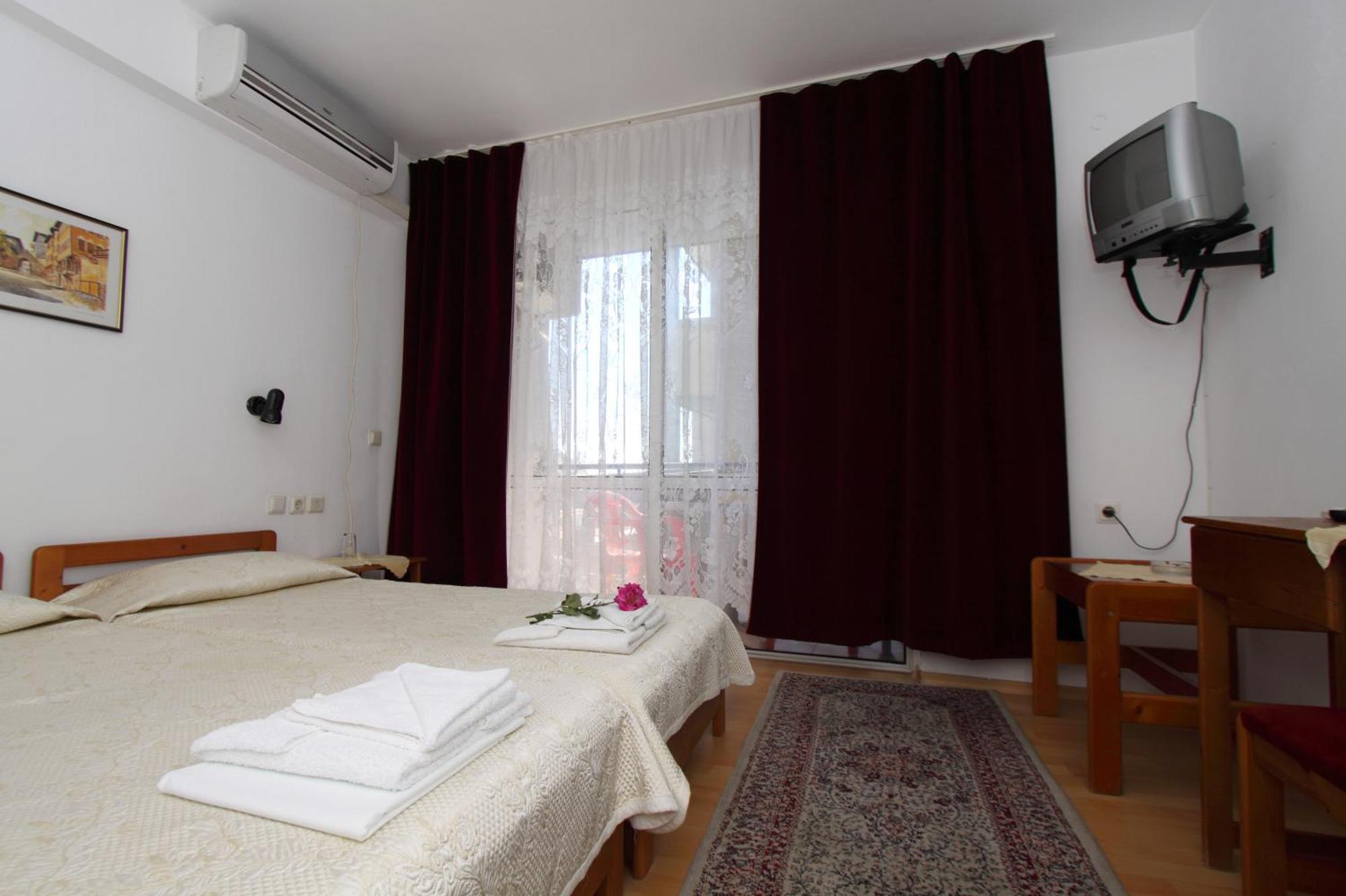 Family Hotel Verona Szozopol Kültér fotó