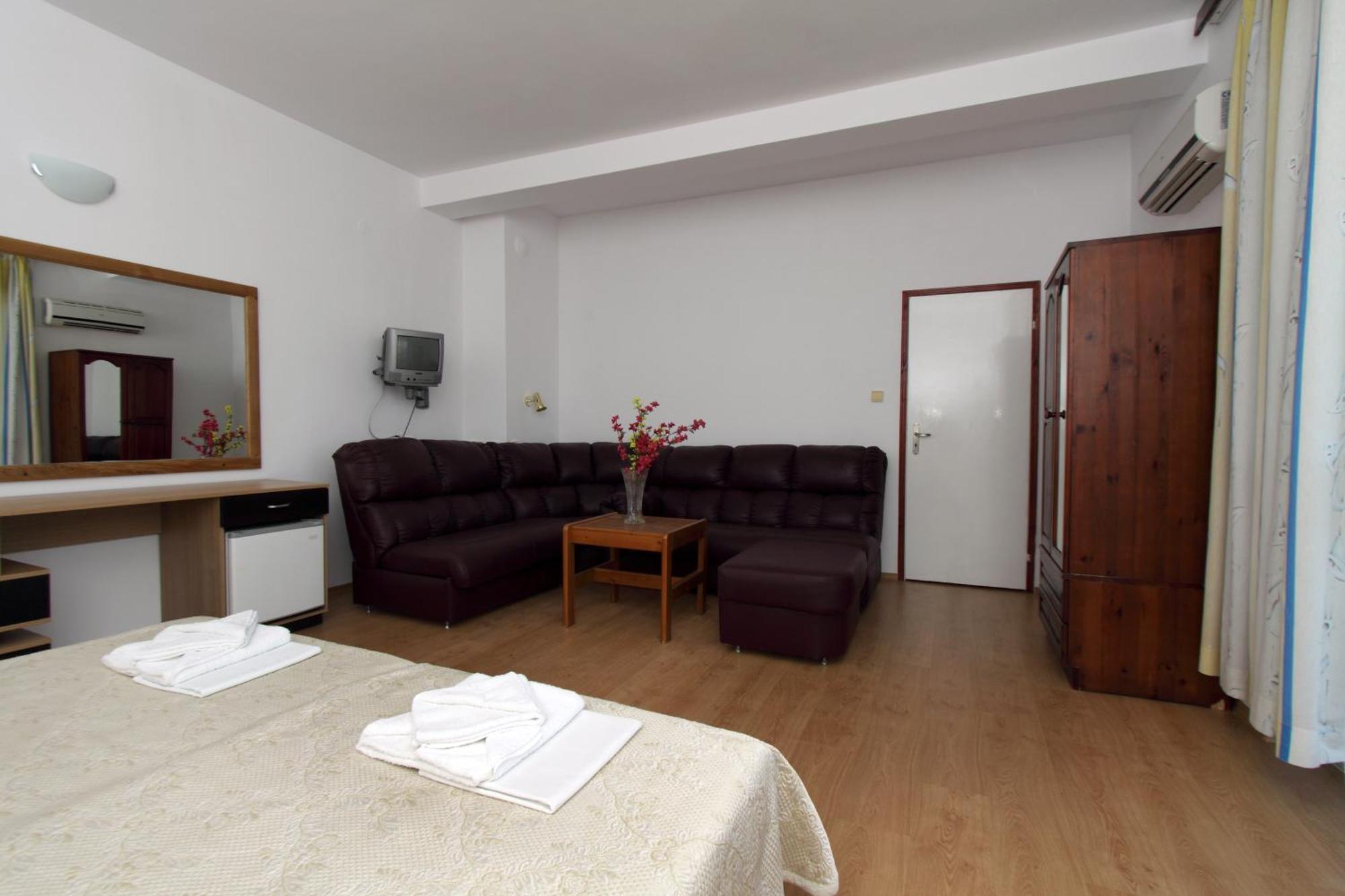 Family Hotel Verona Szozopol Kültér fotó