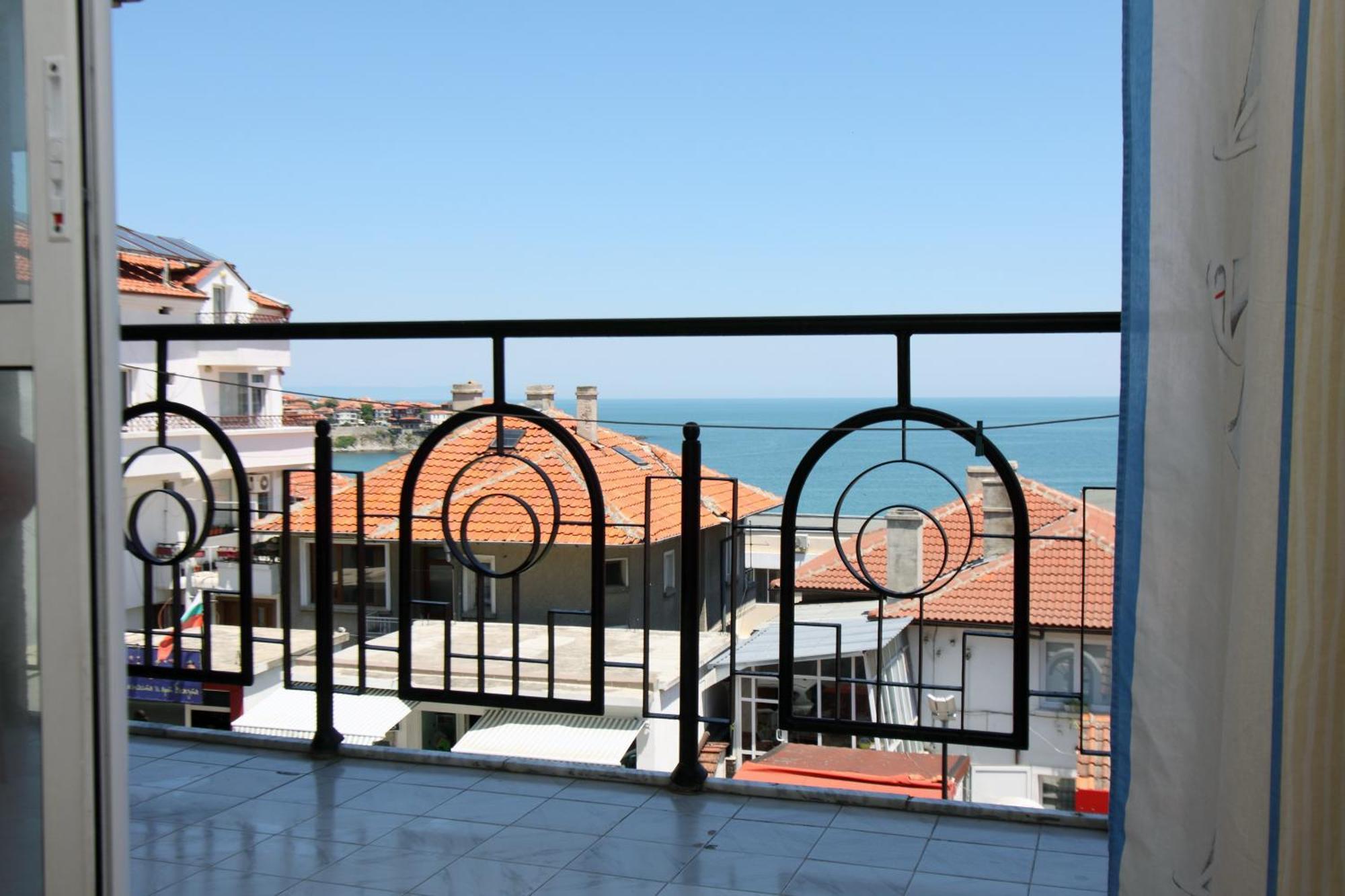 Family Hotel Verona Szozopol Kültér fotó