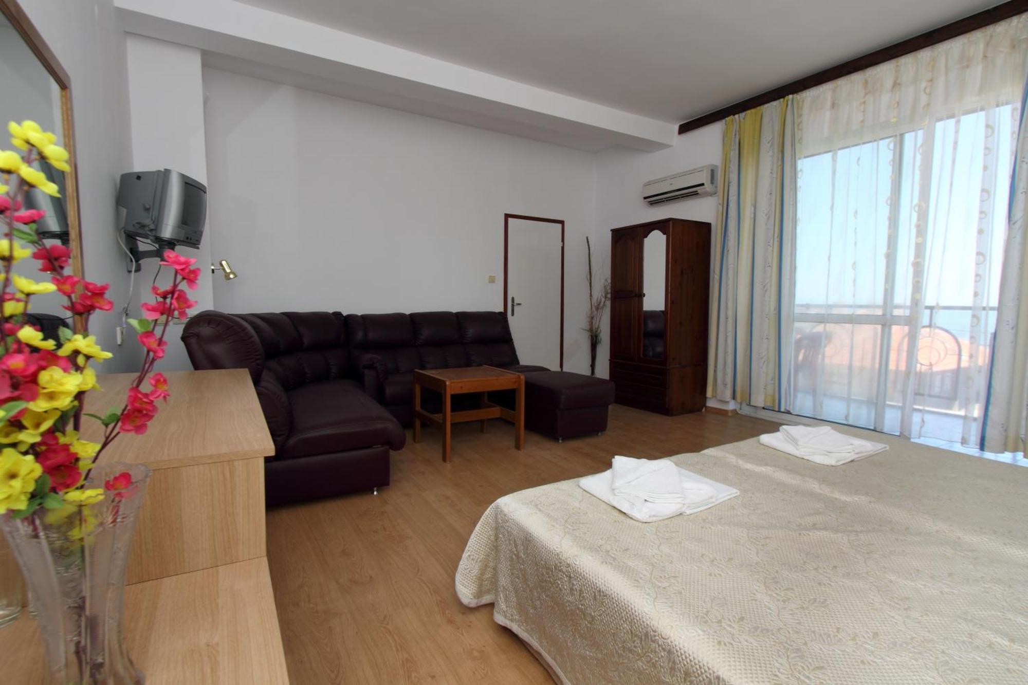 Family Hotel Verona Szozopol Kültér fotó