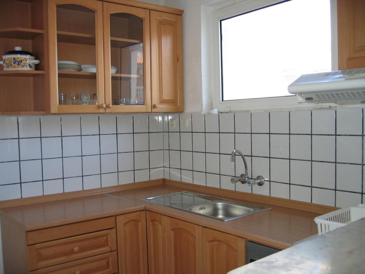 Family Hotel Verona Szozopol Szoba fotó